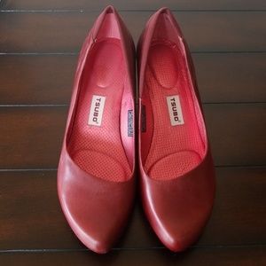 Tsubo NEW! Comfiest Red Pumps